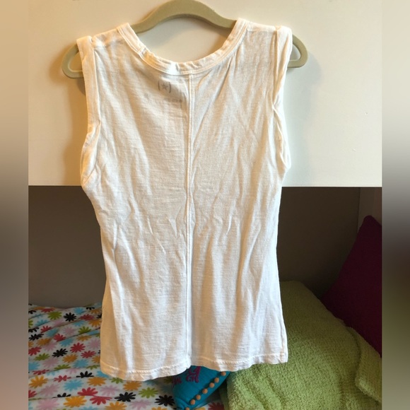 White tank top - Picture 3 of 5